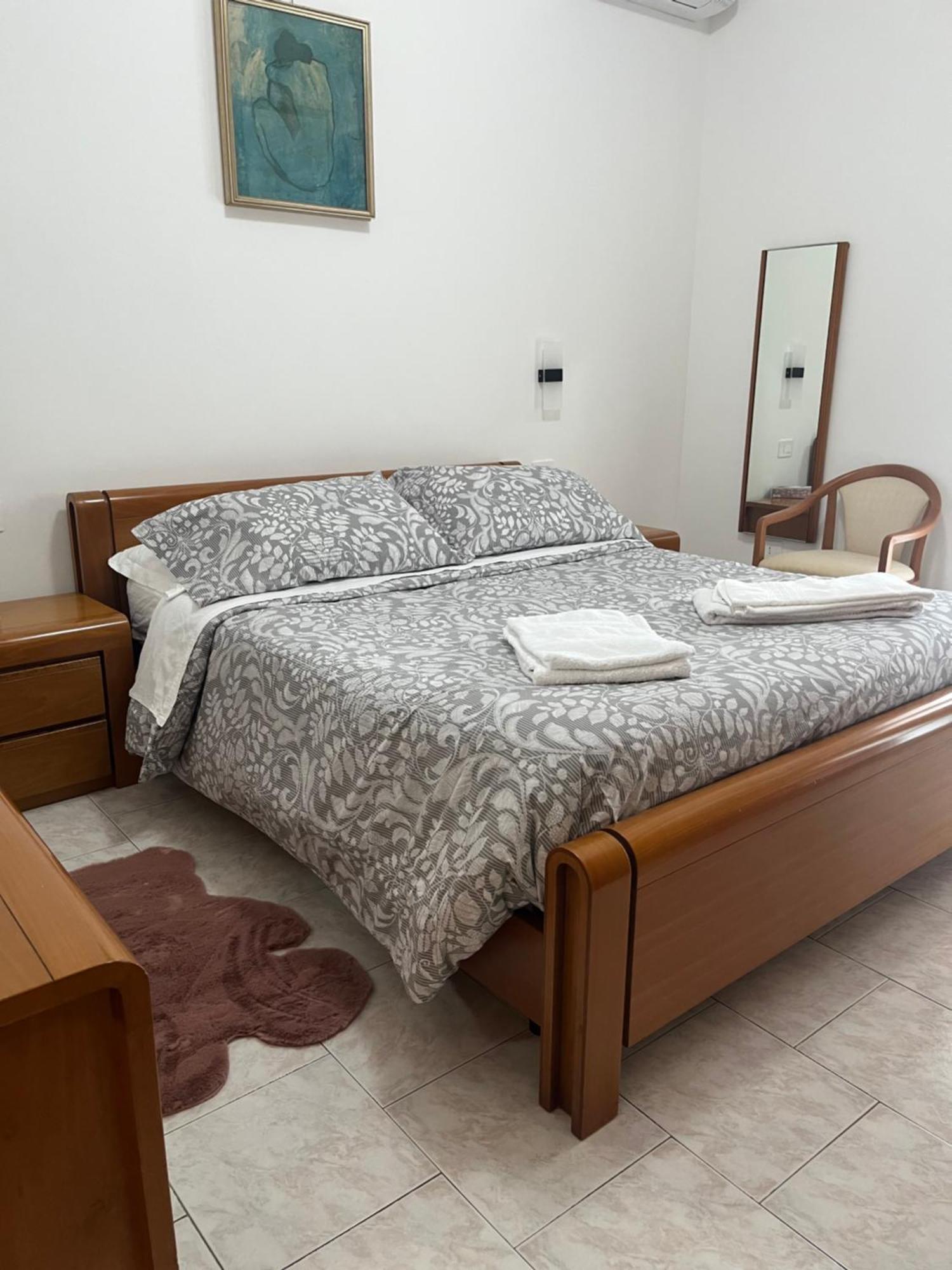 Casa Vacanze Tardy E Benech Savona Buitenkant foto